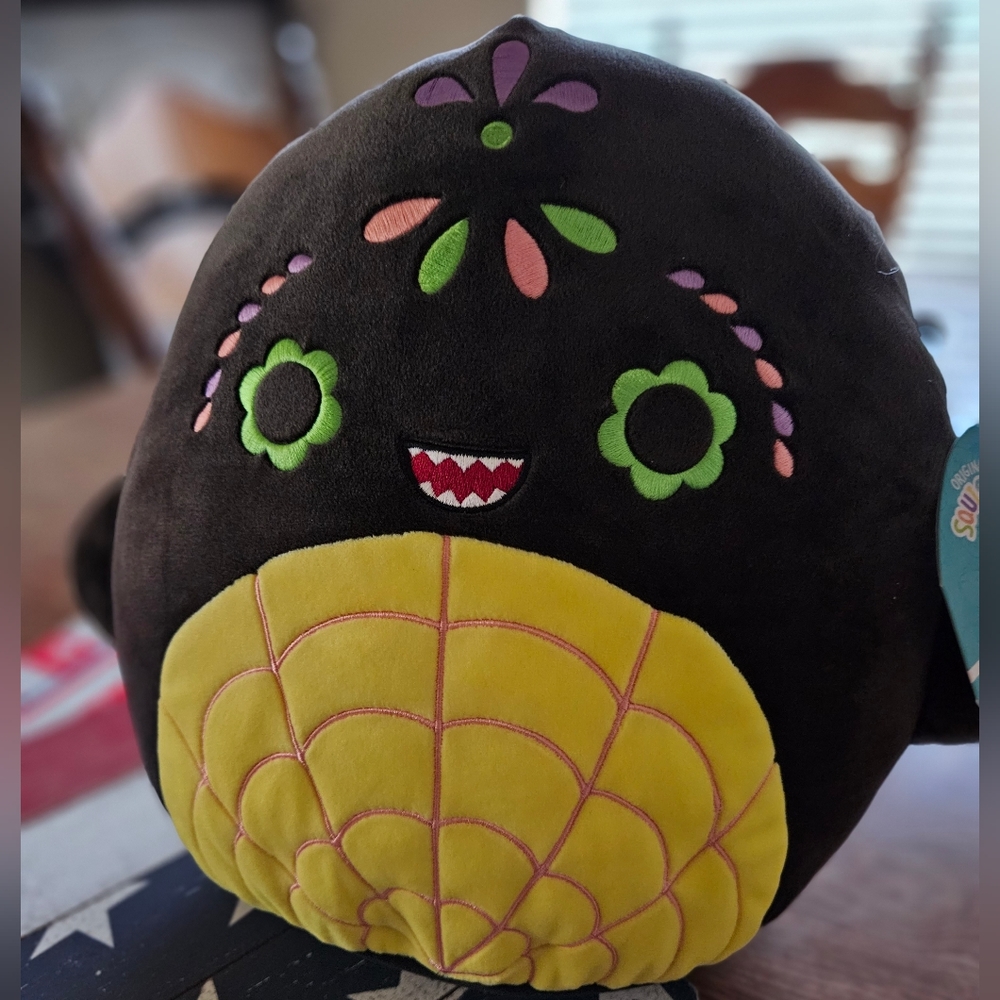 🍍 Oceana Squishmellow